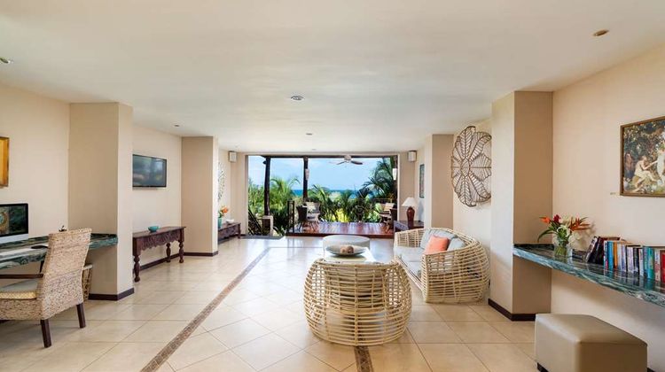 Hotel El Jardin del Eden Lobby