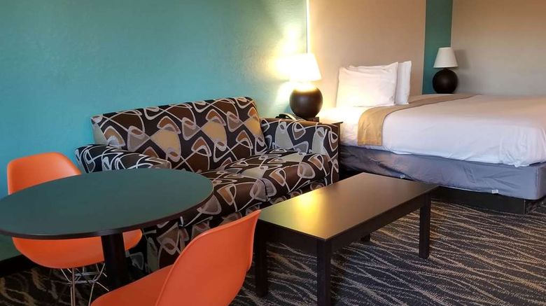 <b>Howard Johnson by Wyndham Houston Room</b>. Images powered by <a href="https://iceportal.shijigroup.com/" title="IcePortal" target="_blank">IcePortal</a>.