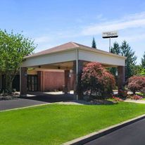 Sonesta Select Newport Middletown