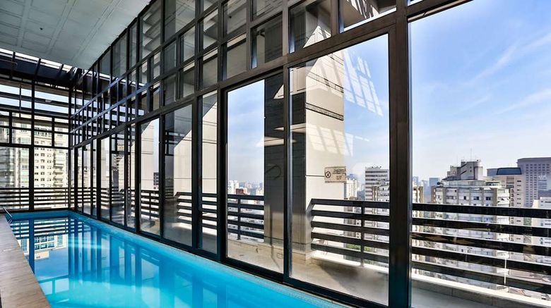 <b>Radisson Blu Sao Paulo Pool</b>. Images powered by <a href="https://iceportal.shijigroup.com/" title="IcePortal" target="_blank">IcePortal</a>.