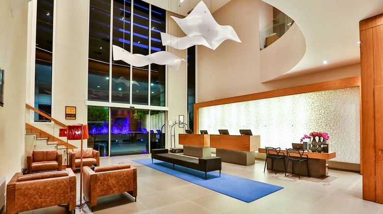 <b>Radisson Blu Sao Paulo Lobby</b>. Images powered by <a href="https://iceportal.shijigroup.com/" title="IcePortal" target="_blank">IcePortal</a>.