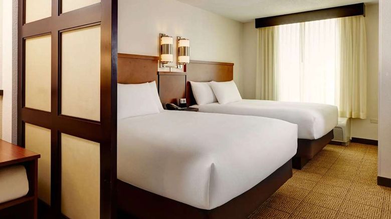 <b>Sonesta Select Tucson Airport Room</b>. Images powered by <a href="https://iceportal.shijigroup.com/" title="IcePortal" target="_blank">IcePortal</a>.