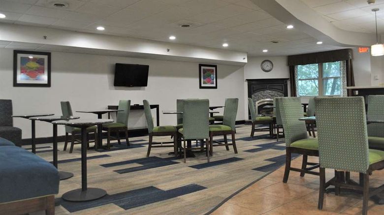<b>Best Western Owego Inn Restaurant</b>. Images powered by <a href="https://iceportal.shijigroup.com/" title="IcePortal" target="_blank">IcePortal</a>.