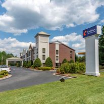 Comfort Inn & Suites