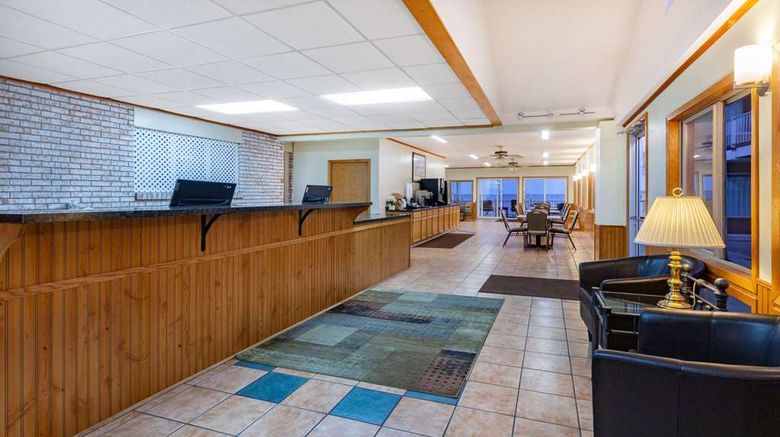 <b>Days Inn & Suites by Wyndham St Ignace Lobby</b>. Images powered by <a href="https://iceportal.shijigroup.com/" title="IcePortal" target="_blank">IcePortal</a>.
