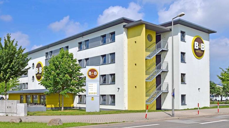 <b>B&B Hotel Mannheim Exterior</b>. Images powered by <a href="https://iceportal.shijigroup.com/" title="IcePortal" target="_blank">IcePortal</a>.