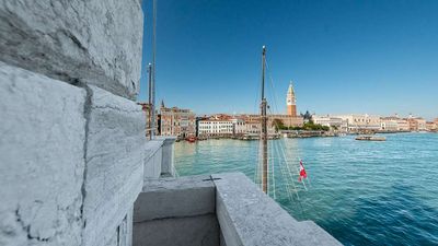 Hotel Monaco & Grand Canal