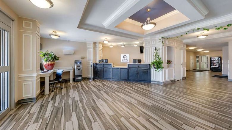 <b>Quality Inn & Suites Lobby</b>. Images powered by <a href="https://iceportal.shijigroup.com/" title="IcePortal" target="_blank">IcePortal</a>.