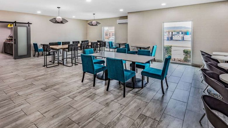 <b>Hawthorn Suites by Wyndham Ardmore Restaurant</b>. Images powered by <a href="https://iceportal.shijigroup.com/" title="IcePortal" target="_blank">IcePortal</a>.