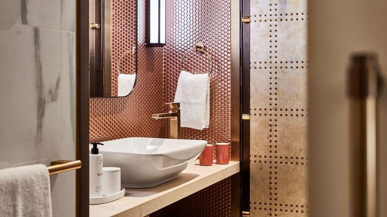 <b>ANdAZ Prague Room</b>. Images powered by <a href="https://iceportal.shijigroup.com/" title="IcePortal" target="_blank">IcePortal</a>.