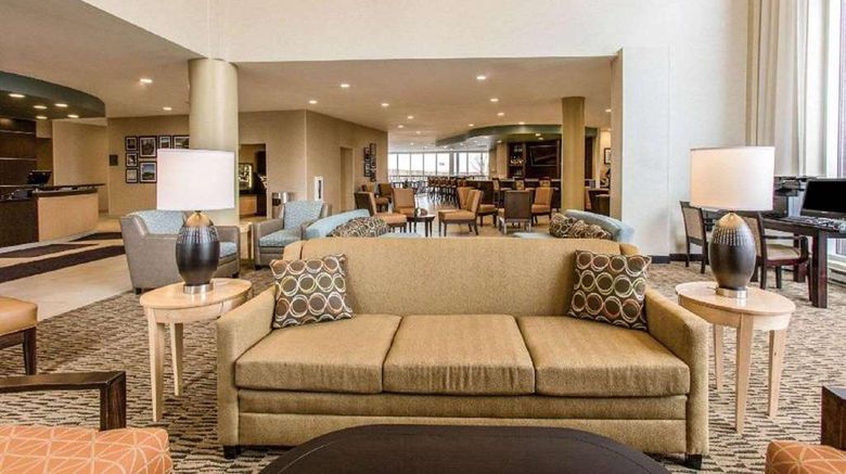 <b>Wyndham Avon Lobby</b>. Images powered by <a href="https://iceportal.shijigroup.com/" title="IcePortal" target="_blank">IcePortal</a>.