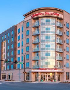Hampton Inn and Suites Downtown