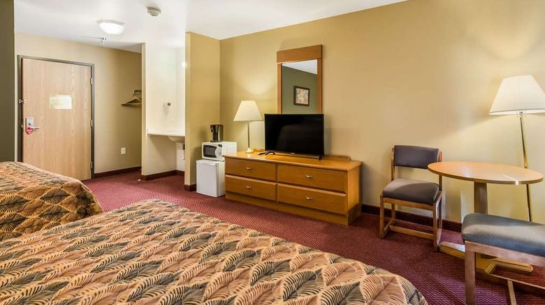 <b>Econo Lodge Room</b>. Images powered by <a href="https://iceportal.shijigroup.com/" title="IcePortal" target="_blank">IcePortal</a>.