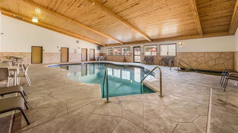 <b>Econo Lodge Pool</b>. Images powered by <a href="https://iceportal.shijigroup.com/" title="IcePortal" target="_blank">IcePortal</a>.