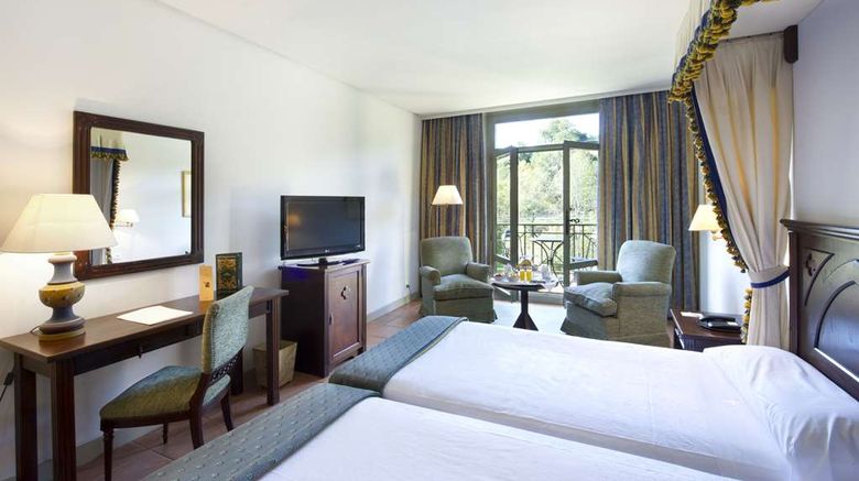 <b>Parador de Cangas de Onis Room</b>. Images powered by <a href="https://iceportal.shijigroup.com/" title="IcePortal" target="_blank">IcePortal</a>.