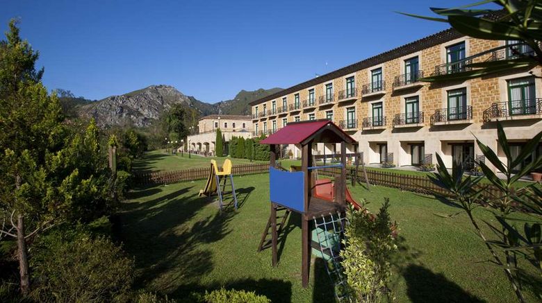 <b>Parador de Cangas de Onis Recreation</b>. Images powered by <a href="https://iceportal.shijigroup.com/" title="IcePortal" target="_blank">IcePortal</a>.