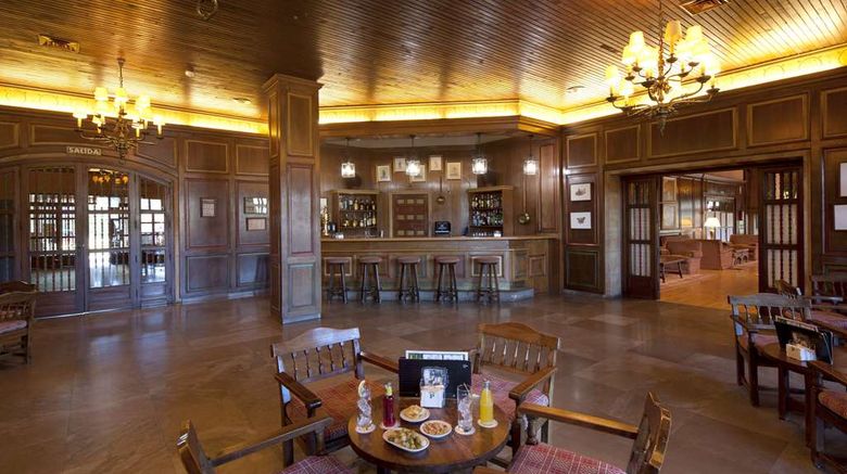 <b>Parador de Cervera de Pisuerga Restaurant</b>. Images powered by <a href="https://iceportal.shijigroup.com/" title="IcePortal" target="_blank">IcePortal</a>.