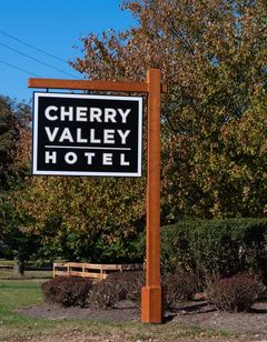 Cherry Valley Hotel, BW Premier Coll