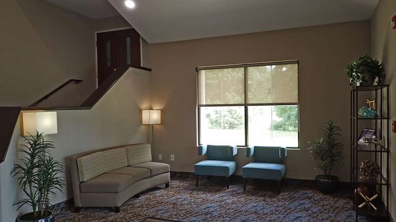 <b>Sleep Inn & Suites Lobby</b>. Images powered by <a href="https://iceportal.shijigroup.com/" title="IcePortal" target="_blank">IcePortal</a>.