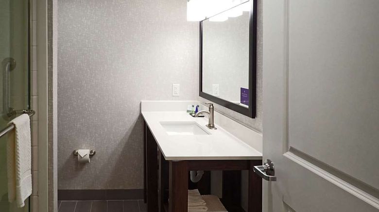 <b>Sleep Inn & Suites Room</b>. Images powered by <a href="https://iceportal.shijigroup.com/" title="IcePortal" target="_blank">IcePortal</a>.