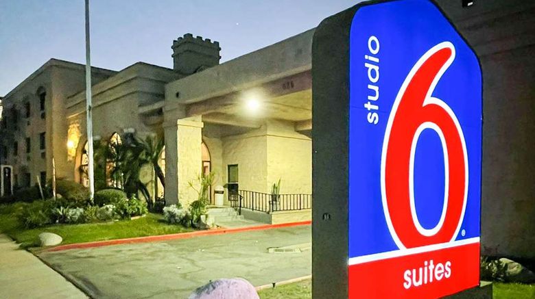Studio 6 San Pedro-Port of Los Angeles Exterior. Images powered by <a href="https://iceportal.shijigroup.com" target="_blank" rel="noopener">Ice Portal</a>.