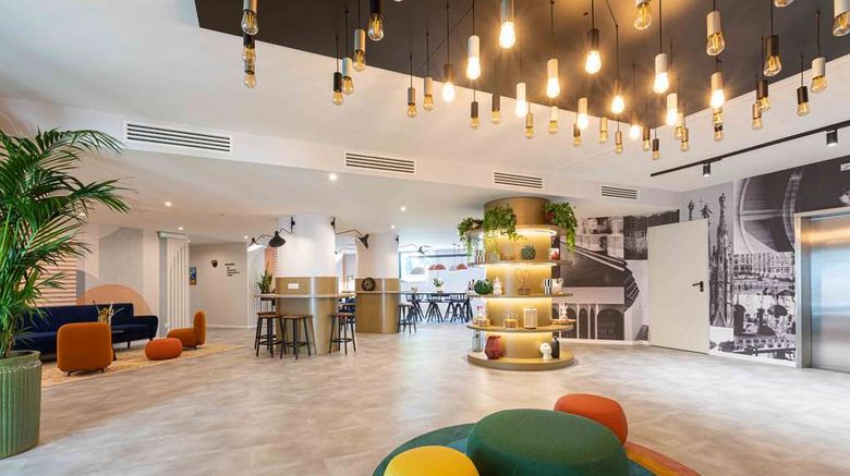<b>Belstay Milano Linate Lobby</b>. Images powered by <a href="https://iceportal.shijigroup.com/" title="IcePortal" target="_blank">IcePortal</a>.