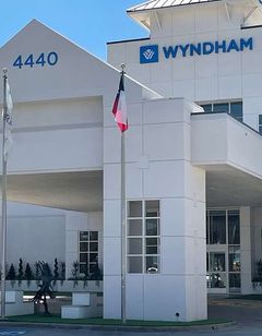 Wyndham DFW Airport