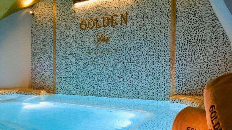 <b>Hotel Golden Tower Spa</b>. Images powered by <a href="https://iceportal.shijigroup.com/" title="IcePortal" target="_blank">IcePortal</a>.