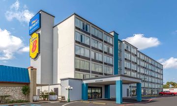 Baymont by Wyndham Laredo