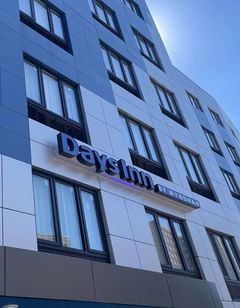 Days Inn by Wyndham Bronx