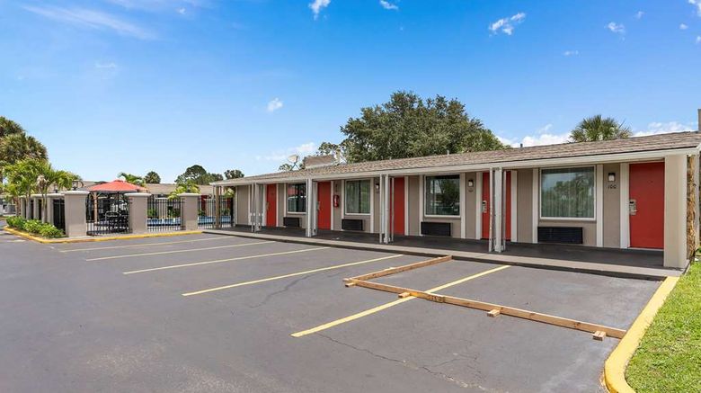 <b>Super 8 Maingate Kissimmee/Orlando Exterior</b>. Images powered by <a href="https://iceportal.shijigroup.com/" title="IcePortal" target="_blank">IcePortal</a>.