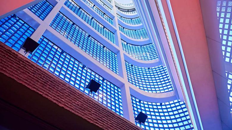 <b>Lindner Hotel Dom Residence Lobby</b>. Images powered by <a href="https://iceportal.shijigroup.com/" title="IcePortal" target="_blank">IcePortal</a>.