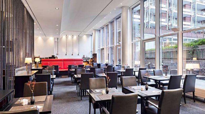 <b>Lindner Hotel Dom Residence Restaurant</b>. Images powered by <a href="https://iceportal.shijigroup.com/" title="IcePortal" target="_blank">IcePortal</a>.