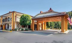Days Inn by Wyndham Helen