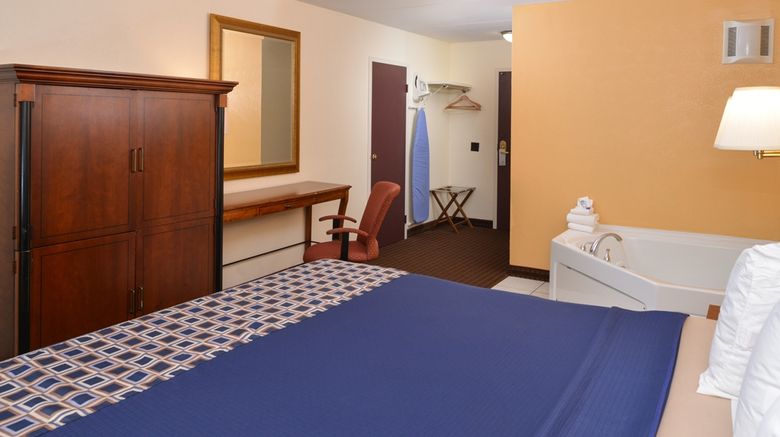 <b>Americas Best Value Inn Room</b>. Images powered by <a href=https://www.travelagewest.com/Hotels/Geneva-NY/