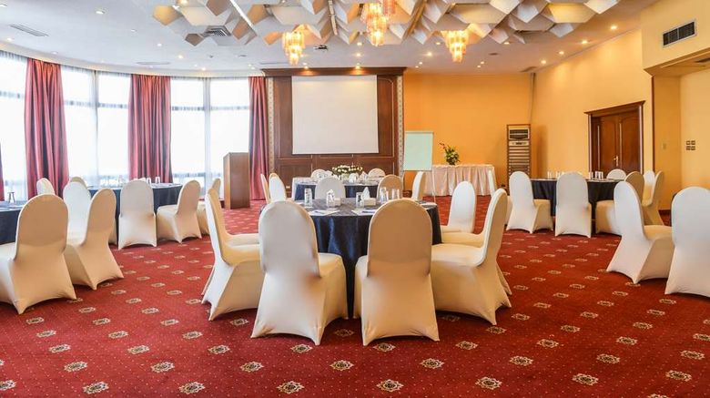<b>Golden Tulip Hotel Flamenco Cairo Meeting</b>. Images powered by <a href="https://iceportal.shijigroup.com/" title="IcePortal" target="_blank">IcePortal</a>.