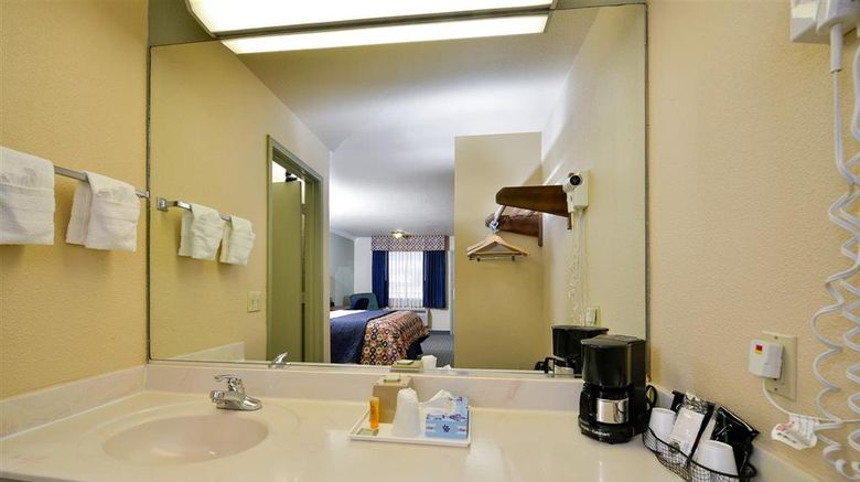<b>Americas Best Value Inn Hobby Arpt Room</b>. Images powered by <a href="https://iceportal.shijigroup.com/" title="IcePortal" target="_blank">IcePortal</a>.