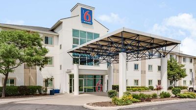 Motel 6 Toronto - Brampton