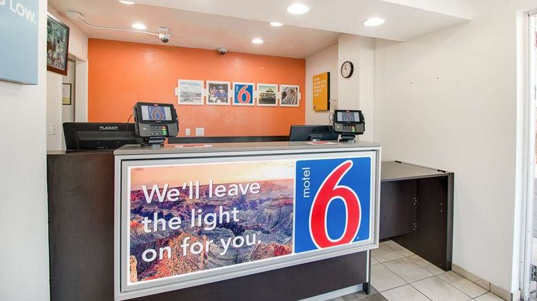 <b>Motel 6 Phoenix East Lobby</b>. Images powered by <a href="https://iceportal.shijigroup.com/" title="IcePortal" target="_blank">IcePortal</a>.