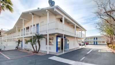 Motel 6 Phoenix East