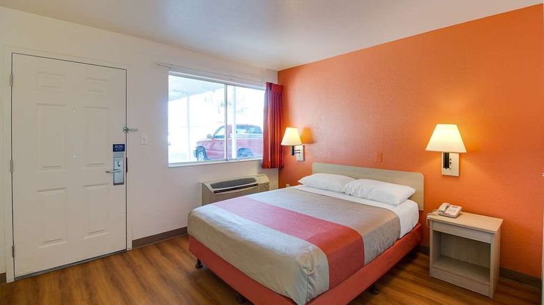 <b>Motel 6 Phoenix East Room</b>. Images powered by <a href="https://iceportal.shijigroup.com/" title="IcePortal" target="_blank">IcePortal</a>.
