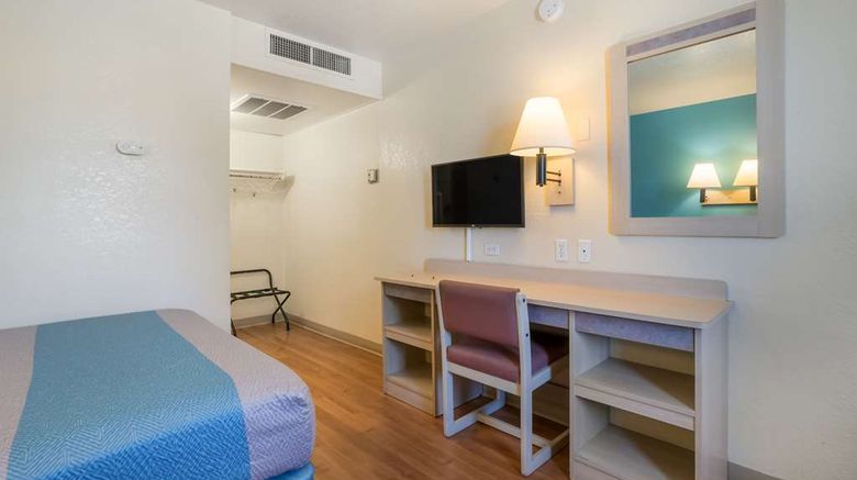 <b>Motel 6 Grand Junction Room</b>. Images powered by <a href="https://iceportal.shijigroup.com/" title="IcePortal" target="_blank">IcePortal</a>.