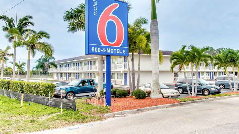 <b>Motel 6 Venice Exterior</b>. Images powered by <a href="https://iceportal.shijigroup.com/" title="IcePortal" target="_blank">IcePortal</a>.