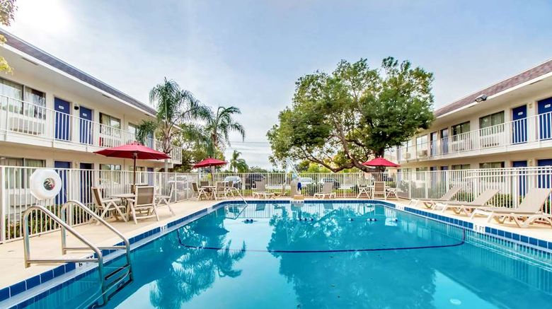 <b>Motel 6 Venice Pool</b>. Images powered by <a href="https://iceportal.shijigroup.com/" title="IcePortal" target="_blank">IcePortal</a>.