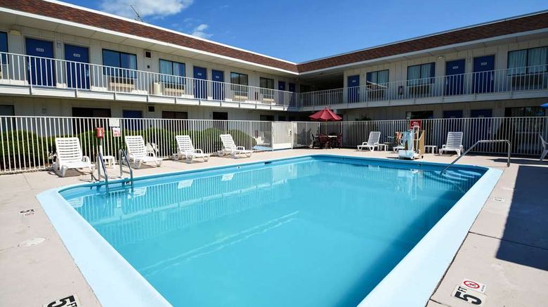 <b>Motel 6 Hartford - Windsor Locks Pool</b>. Images powered by <a href="https://iceportal.shijigroup.com/" title="IcePortal" target="_blank">IcePortal</a>.