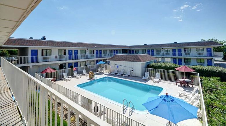 <b>Motel 6 Hartford - Windsor Locks Pool</b>. Images powered by <a href="https://iceportal.shijigroup.com/" title="IcePortal" target="_blank">IcePortal</a>.