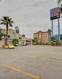 Motel 6 San Antonio Downtown