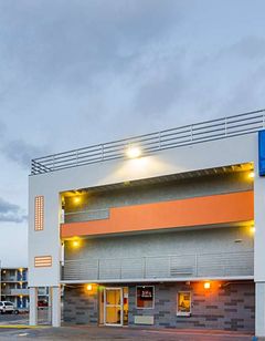 Motel 6 Denver Central