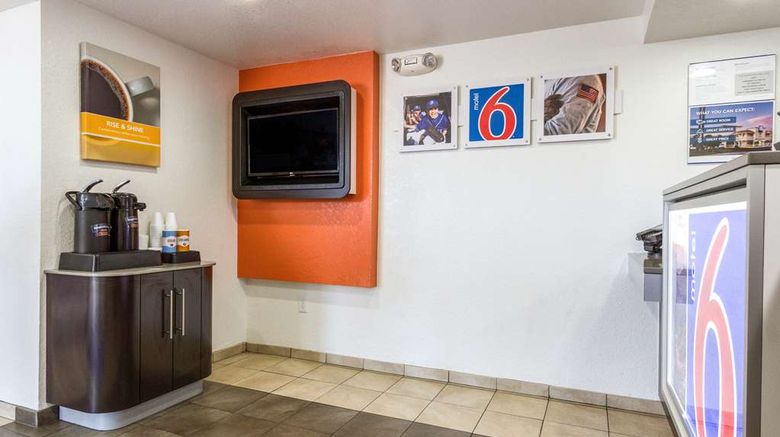 <b>Motel 6 Phoenix Temp Lobby</b>. Images powered by <a href="https://iceportal.shijigroup.com/" title="IcePortal" target="_blank">IcePortal</a>.