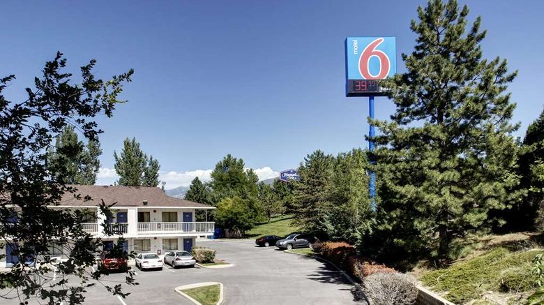 <b>Motel 6 Woods Cross Exterior</b>. Images powered by <a href="https://iceportal.shijigroup.com/" title="IcePortal" target="_blank">IcePortal</a>.